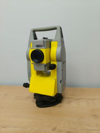 Тахеометр Geomax Zoom30