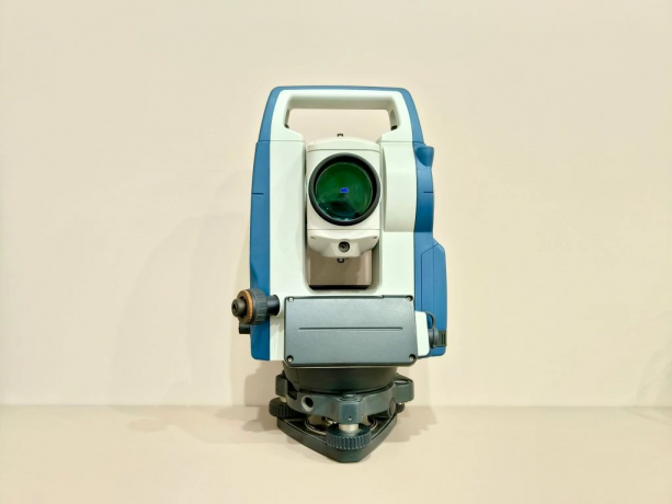 Тахеометр Sokkia CX105