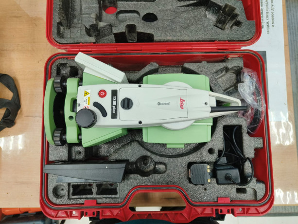 Leica TS09 Plus 1"